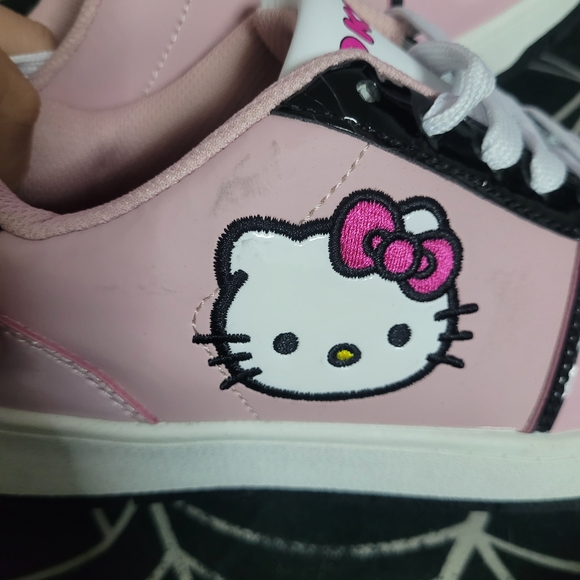 Hello Kitty Pink and Black Sneakers Size 7 - Picture 4 of 7